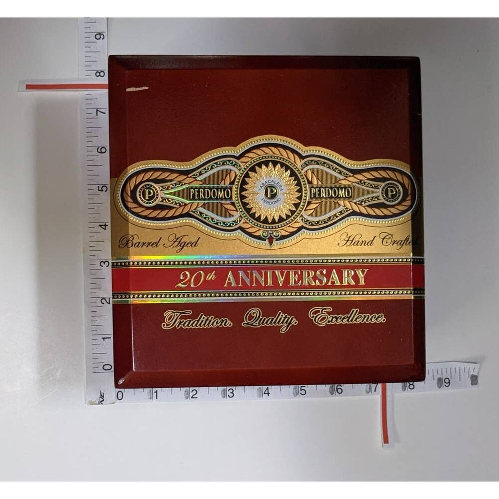 Empty Cigar box for Crafts Storage Purse Making Guitars Juggling Trinkets Herb